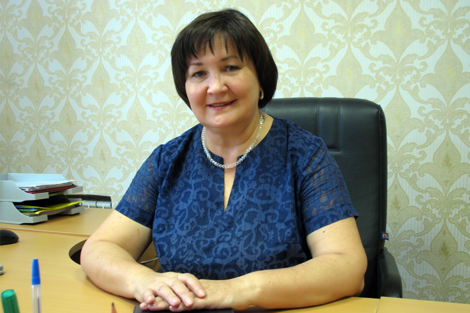 Надежда Валентиновна Булюкина: "Есть мечта: новый занавес для Театра" Надежда Валентиновна Булюкина: "Есть мечта: новый занавес для Театра"